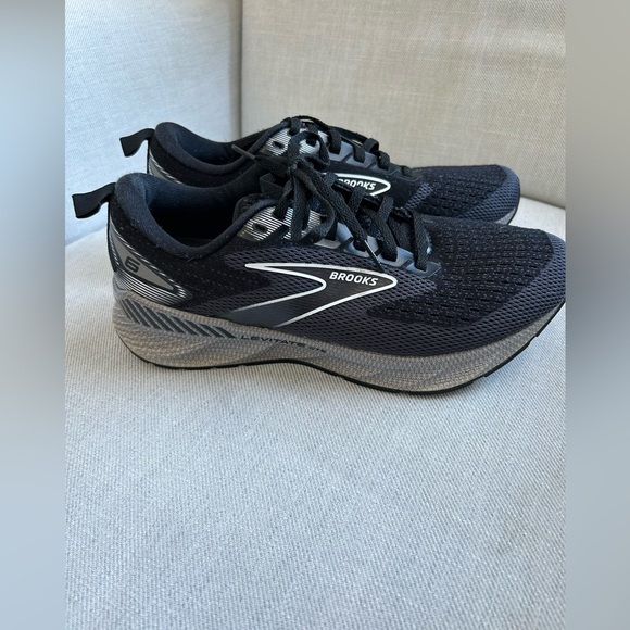 Brooks Levitate GTS 6 Womens Shoes Sz 8 B Road Running Athletic Black Sneakers - Picture 3 of 8